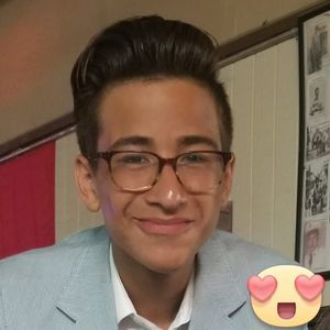 Meet your Posher, Crystal